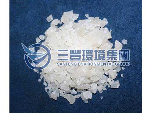 無鐵硫酸鋁